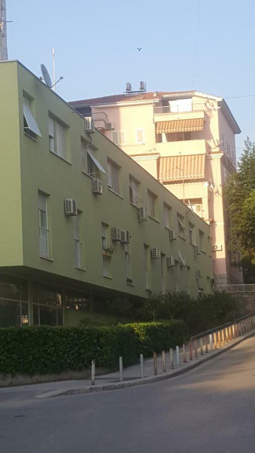 Apartment In Centre For 6 Split Buitenkant foto